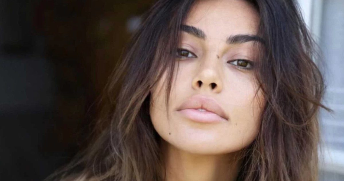 Madalina Ghenea si sfoga dopo il furto subito all’aeroporto: “Una o più persone che vogliono colpirmi”