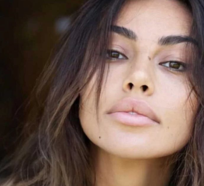 Madalina Ghenea si sfoga dopo il furto subito all’aeroporto: “Una o più persone che vogliono colpirmi”