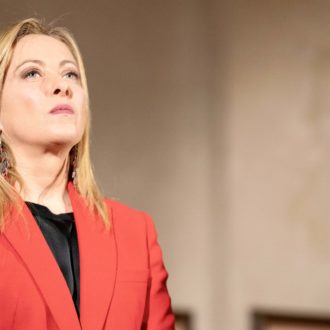 Copertina di Via anche lo scudo penale, è la manovra delle retromarce: il Fatto di domani 21 dicembre