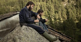 Copertina di Le otto montagne, il romanzo di Paolo Cognetti diventa un film profondo e intenso con i registi di Alabama Monroe