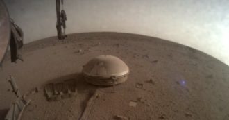 Copertina di “Grazie per essere rimasti con me”: la sonda inSight si congeda da Marte dopo 4 anni di missione. Nasa: “Risultati straordinari”