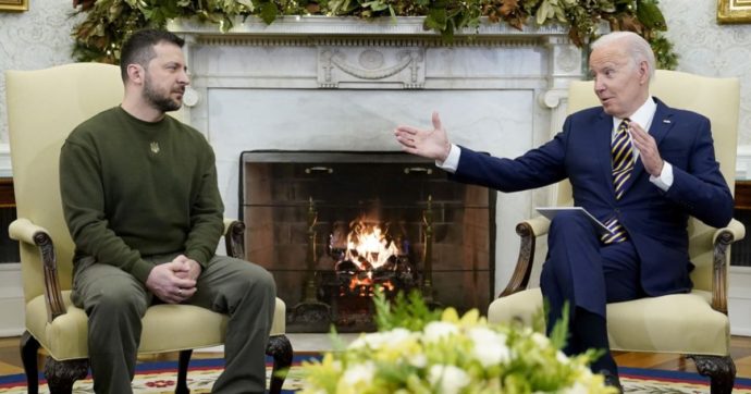 Ucraina, la diretta – Zelensky alla Casa Bianca per l’incontro con Biden. Putin: “Miglioreremo preparazione delle forze nucleari”