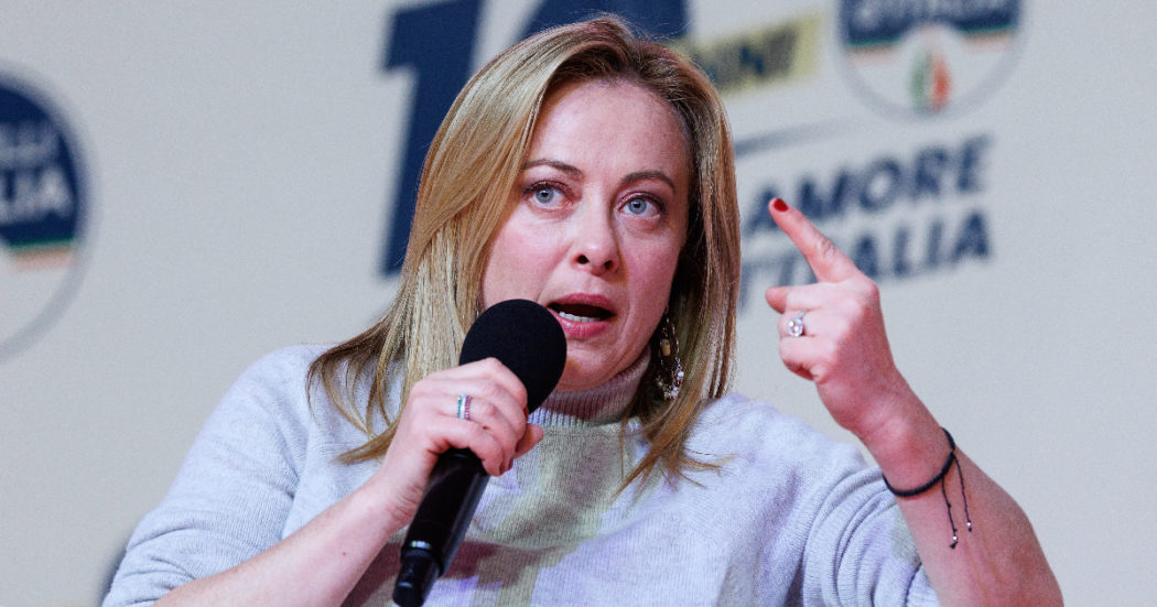 Reddito, per Meloni “i lavori dignitosi ci sono”: “Non pagheremo chi aspetta quello dei sogni”