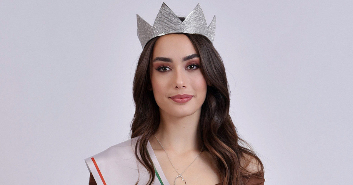 Miss Italia 2022 è Lavinia Abate. Ecco chi è e la sua storia: “Un problema di salute mi ha fatto sentire diversa, ma ho imparato ad accettarmi”