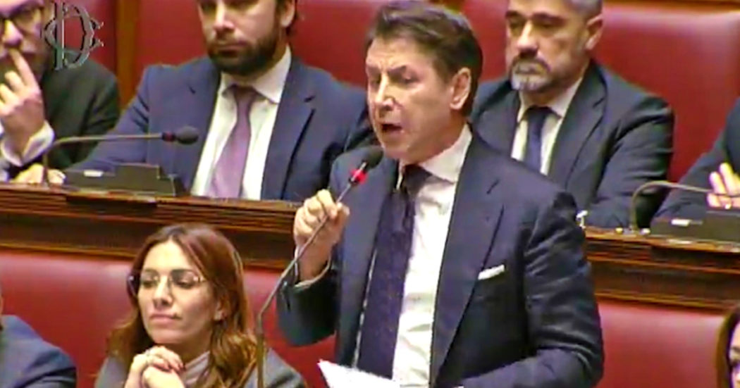 Conte attacca Meloni: “Il vostro slogan ‘siamo pronti’? Più corretto ‘siamo proni’. Create le premesse per un grande disastro sociale”