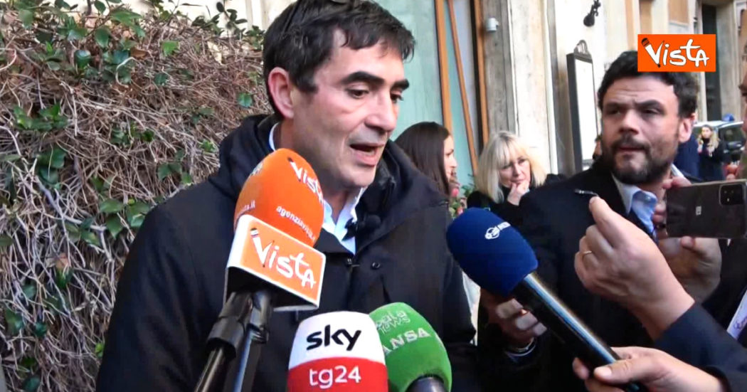 Reddito di cittadinanza, Fratoianni: “Abolizione? Una vigliaccata, Meloni condanna alla povertà e al ricatto milioni di persone”