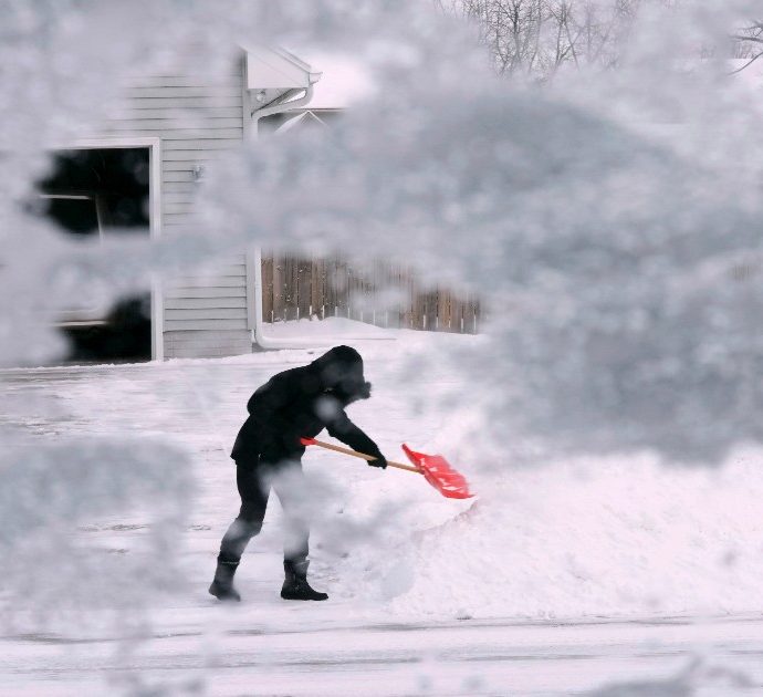 Allarme snowmaggedon, attese tempeste invernali senza precedenti con -57 gradi: lo Stato di New York dichiara l’emergenza
