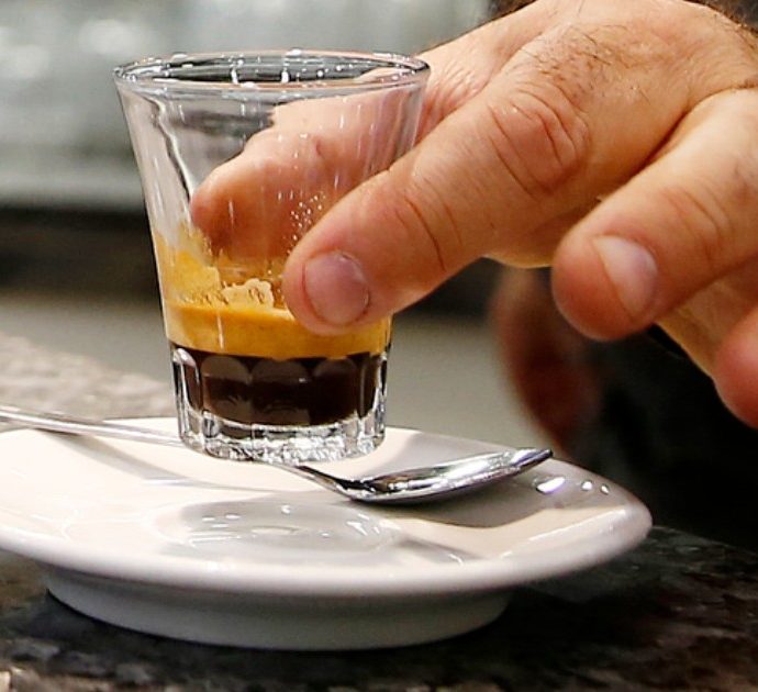 “Rischio chimico”: il ministero della Salute richiama cialde di tre marchi di caffè