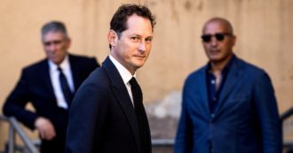 Copertina di Elkann cerca sponde a destra, ma sfuma l’affare del Giornale