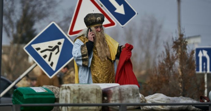 Ucraina, la diretta – Lavrov: “Kiev accetti le nostre proposte o ci pensa l’esercito”. Donetsk, famiglia trucidata: uccisi anche 3 bimbi