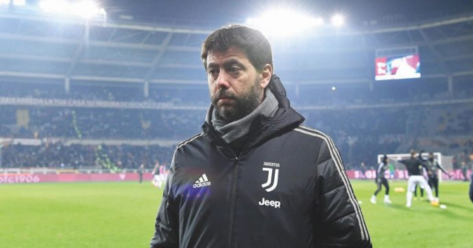 Copertina di Juve, l’era (triste) di Agnelli jr finisce in farsa:  i pm alle costole e il radiato Moggi a esaltarlo