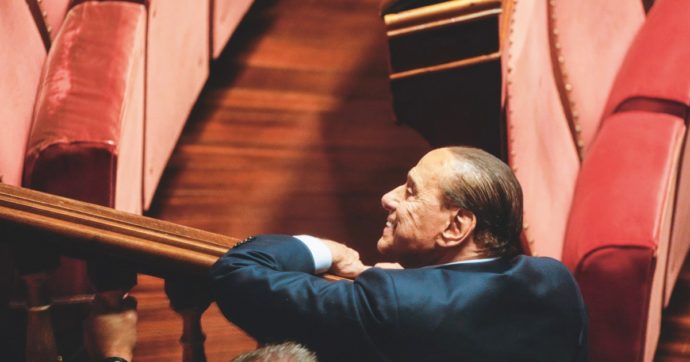 Copertina di Berlusconi contro la Rai di Meloni: addio “pax sanremese”