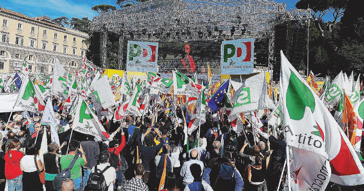 Crollano gli iscritti Pd, dagli 800mila del 2008 ai 50mila di oggi. Così i campioni delle tessere si fanno superare da tutti, M5s e FdI compresi