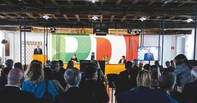 “Siete vecchi”, “E voi apparato”:  i dem si rinfacciano il passato