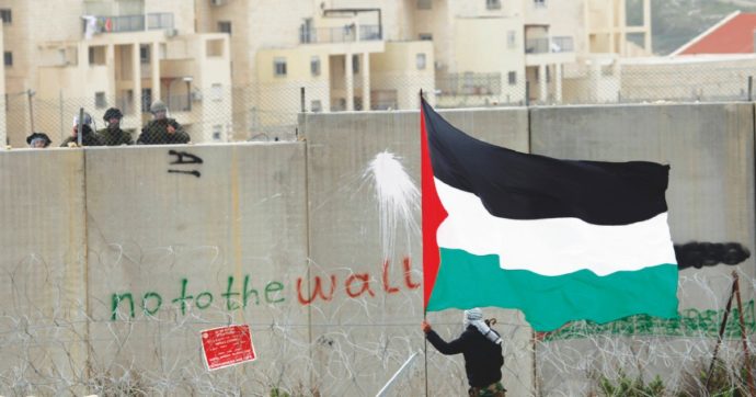 King Bibi  fa sponda con gli xenofobi:  missione  Cisgiordania