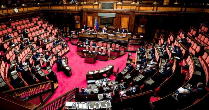 È legge. La premier rivendica flat tax e salva-calcio