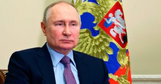 Copertina di Vladimir Putin, gli 007 danesi: “Soffre di dolori cronici, era in cura per il cancro”. Il report non esclude la sua rimozione in Russia