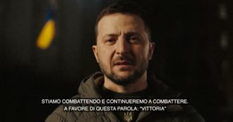 Ucraina, il messaggio di fine anno di Zelensky: “Continueremo a combattere fino alla vittoria”