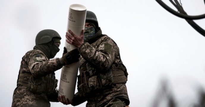 Donbass, Kiev colpisce base: “400 morti”. Mosca replica: “Sono 63”