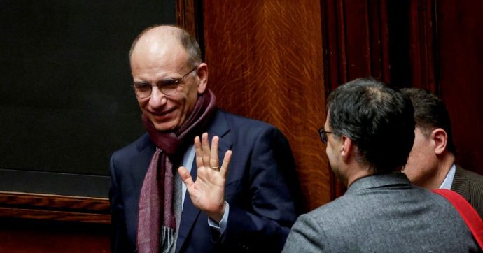 Le piroette dem: “Rinviare primarie”. Bonaccini dice no