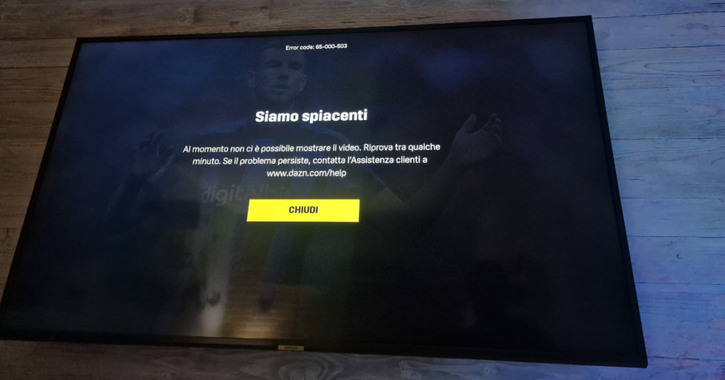 Dazn, ancora problemi allo streaming: interruzioni del segnale durante Inter-Napoli. La rabbia degli utenti sui social
