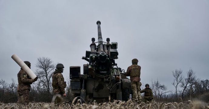 Servizi ucraini: “Nuova offensiva a primavera, a marzo scontri più duri”. Mosca: “L’Italia non può mediare”