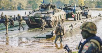 Copertina di Ucraina, blindati da Francia e Usa. Ma Zelensky chiede i carri armati