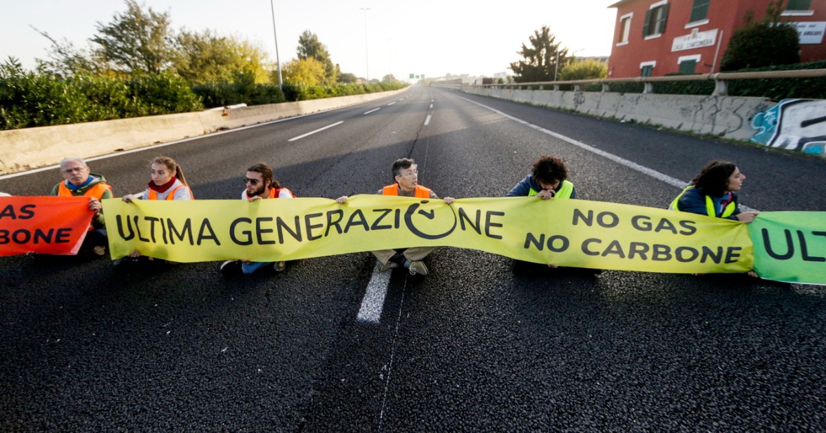 Padova Gli Ecoattivisti Di Ultima Generazione Indagati Per 