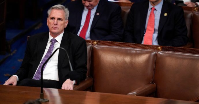 Usa, McCarthy recupera il voto di alcuni “ribelli” ma non riesce ancora a essere eletto speaker della Camera