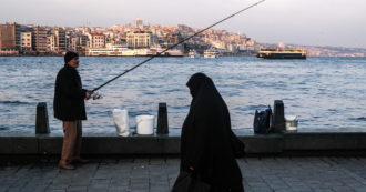 Copertina di Elezioni anticipate: Erdogan teme l’aggravarsi della crisi economica