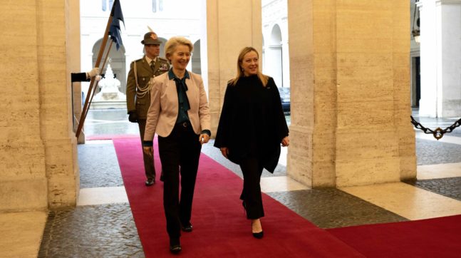 Meloni contro la Commissione Ue: lasciamole le lettere piagnucolanti e firmiamo per i referendum