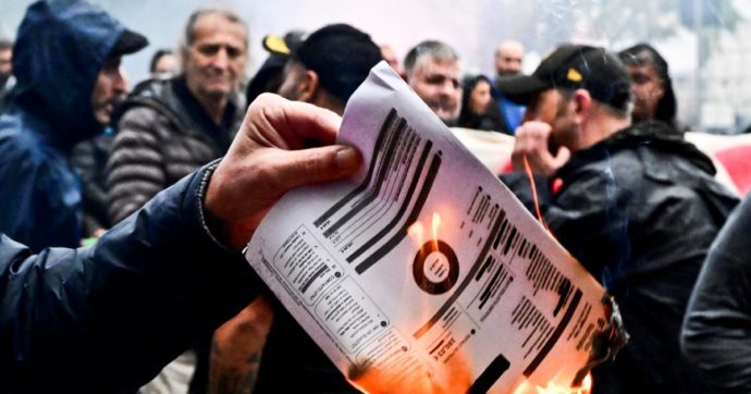 Rincari: cibo, energia, auto, mutui. In arrivo una maxi-stangata