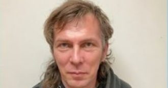 Copertina di Ritrovato un uomo che non sa chi sia né da dove venga: non ricorda nulla, per la polizia il suo caso è un mistero ormai da quattro mesi