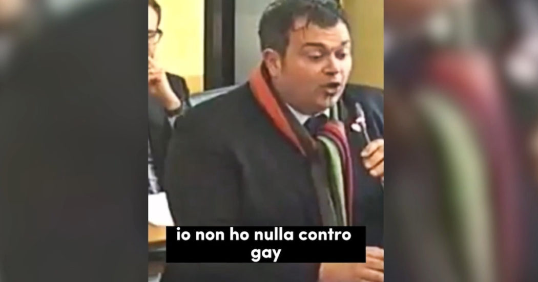“Non ho nulla contro i gay…”, le sparate del consigliere di FdI contro la comunità Lgbtq: “Vestiamo gli assessori di Zaia da drag queen”