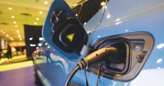 Copertina di Energia e listino: l’auto è sempre più un lusso riservato a  pochi