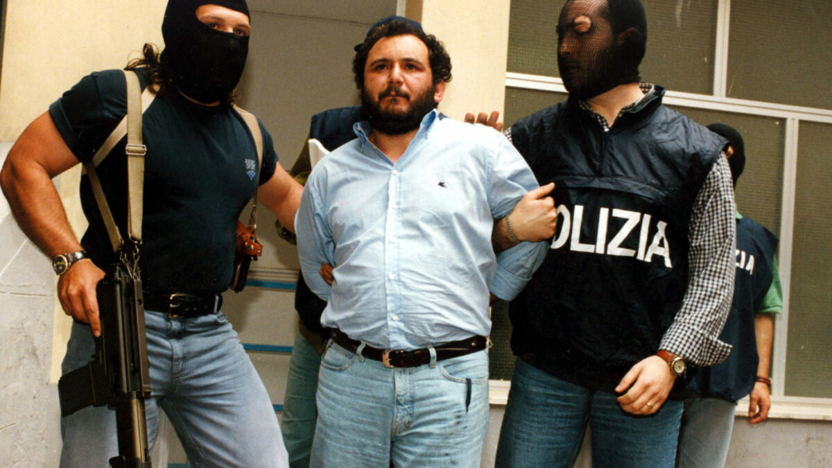 mafia giovanni brusca volevamo dare la colpa delle stragi del 1992 1993 alla sinistra per aiutare berlusconi e la sua discesa in campo da Ilfattoquotidiano.it mafia giovanni brusca volevamo dare la colpa delle stragi del 1992 1993 alla sinistra per aiutare berlusconi e la sua discesa in campo