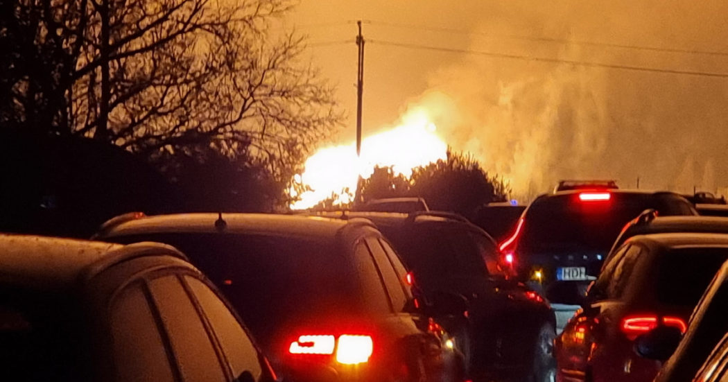 Lituania, esplosione nel gasdotto verso la Lettonia, fiamme alte fino a 50 metri