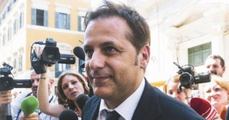 Copertina di “A Siri  abbiamo dato 8 mila euro”:  la frase che tira in ballo l’ex senatore