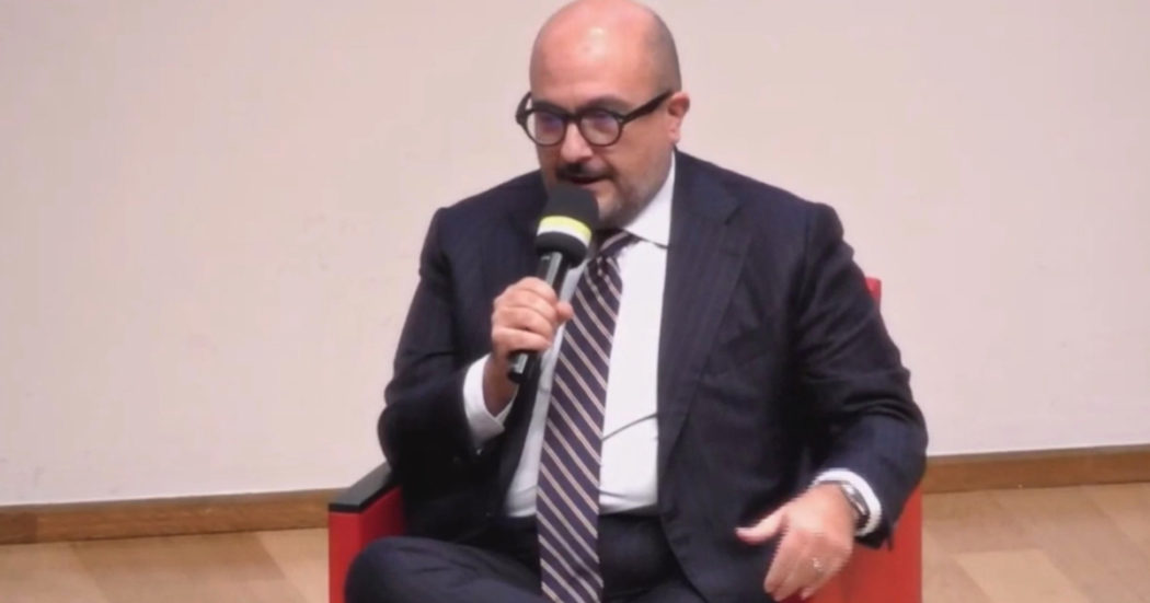 Il video dell’intervento di Sangiuliano su Dante Alighieri: “È lui il fondatore del pensiero di destra in Italia”