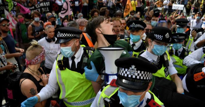 Stott (Extinction Rebellion Uk): “Abbiamo esagerato con i disagi. Ma la lotta per il clima è dovuta”