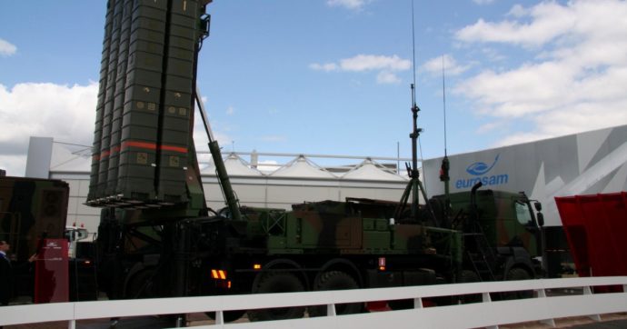 L’amica amerikana Meloni e lo scudo anti-missile a Kiev