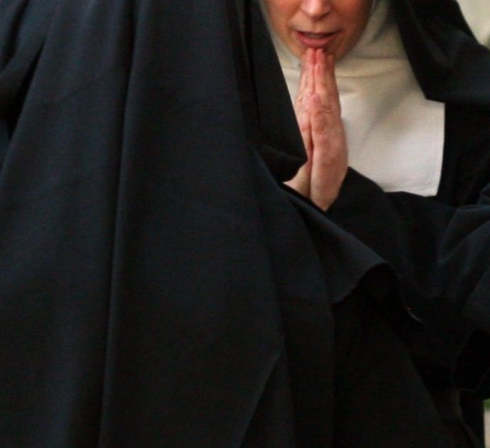 Suore in fuga dal convento, l’ex badessa Aline rompe il silenzio: “Cacciata senza prove, ho denunciato tutto. Quello che è successo non può essere lasciato nel silenzio”