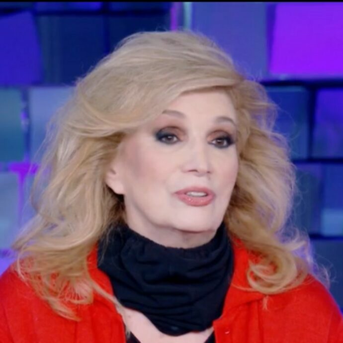 Iva Zanicchi: “Silvio Berlusconi mi disse: tu sei pazza da legare! Non mi voleva in politica. Il mio Pippi mi manca. Sono stata un po’ cattiva e ho tradito”