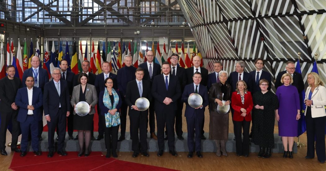 Riforma del Mes, l’Eurogruppo: “Rispettiamo il lavoro del Parlamento italiano”. Borghi (Lega): “Non voterò mai la ratifica”