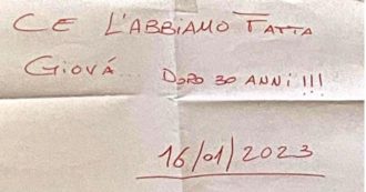 Copertina di Matteo Messina Denaro,, sulla lapide di Falcone un biglietto: “Ce l’abbiamo fatta Giovà… Dopo 30 anni!!!”