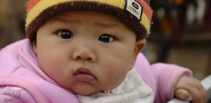 Svolta epocale in Cina, la popolazione cala per la prima volta in 60 anni. India verso il sorpasso