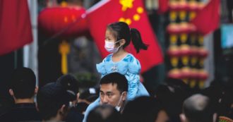 Copertina di Cina, popolazione in calo per la prima volta in 60 anni. E neanche il Pil va bene