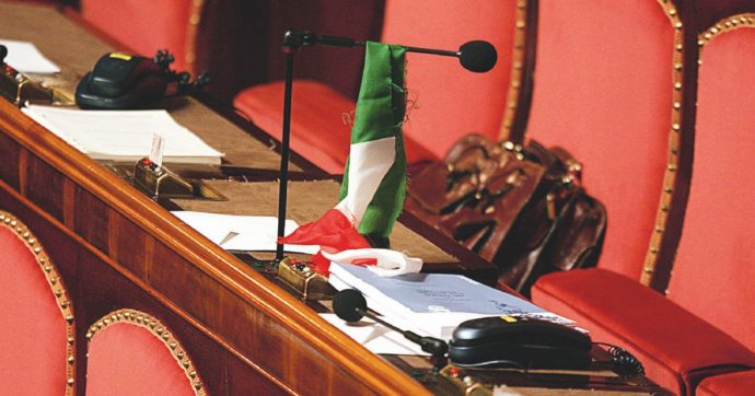 Redditi degli eletti: Parigi fa ricco Letta, 312mila euro misteriosi a Della Vedova