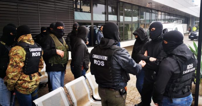 Latitanza di Messina Denaro, pm sulla pista calabra: “Visto in zona Crotone-Cosenza”