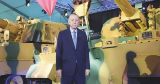 Copertina di Nato, Erdogan baratta i curdi con gli F-16